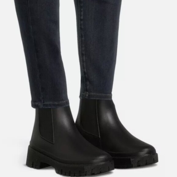 Portland Boot Company Women’s Chunky Chelsea Rain Boots - Picture 2 of 5